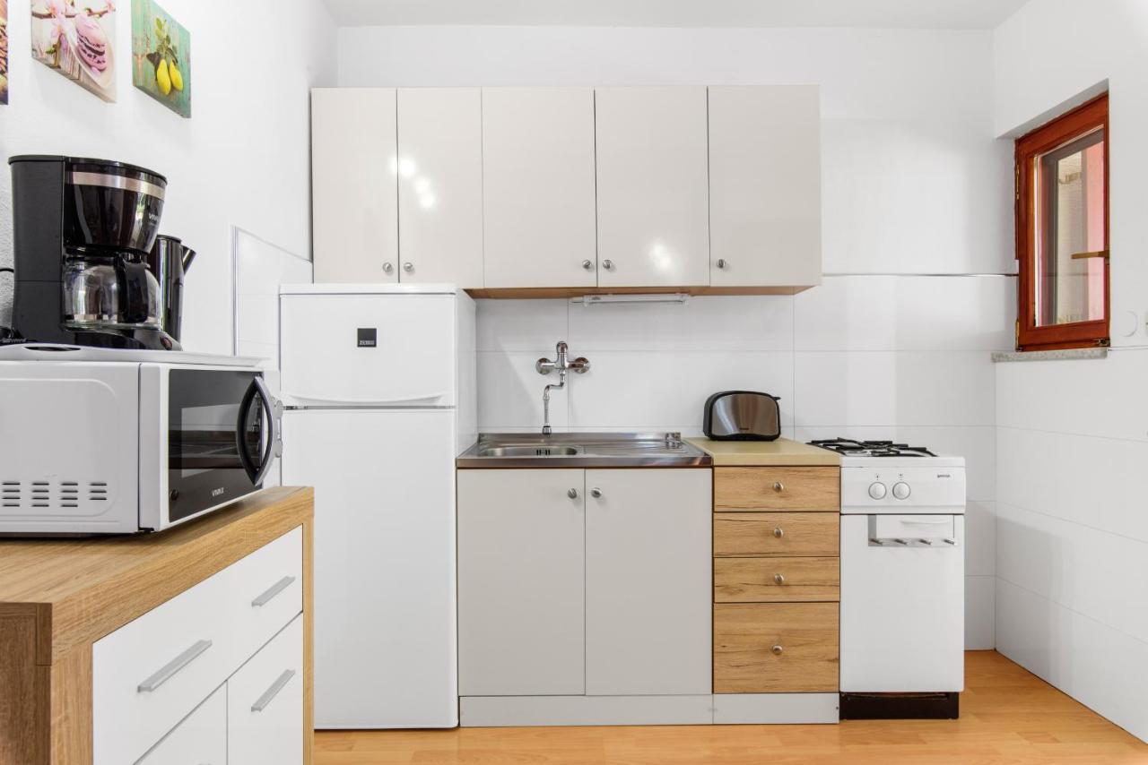 Apartment Felix Пореч Екстер'єр фото