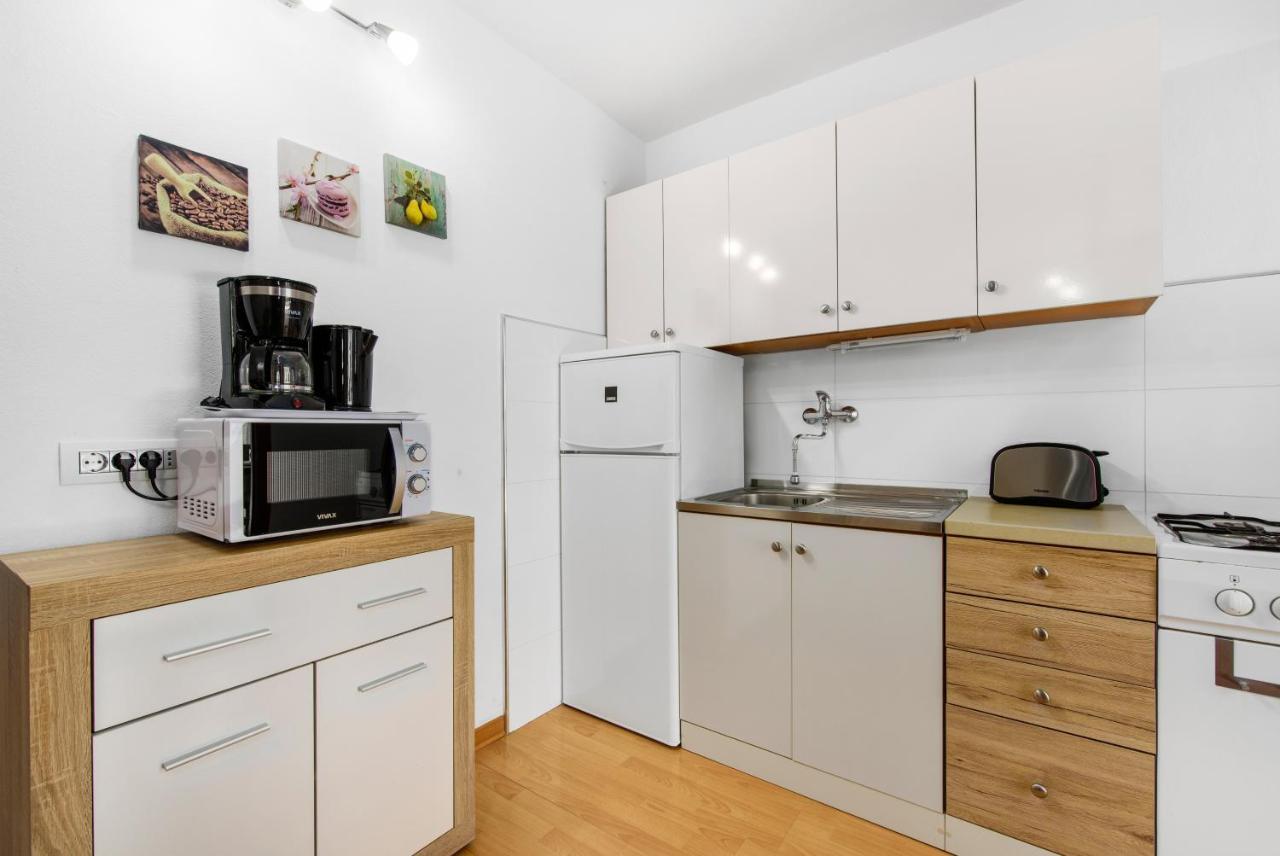 Apartment Felix Пореч Екстер'єр фото